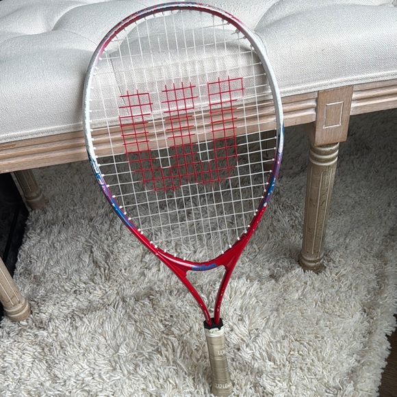 Wilson kids Tennis Racket 23 inches - Picture 1 of 9